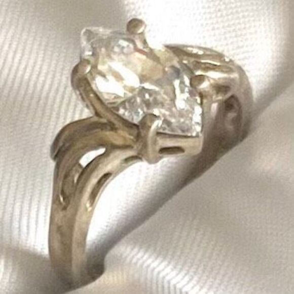 AQL Striking Marquee Sim Diamond in Sterling Silver - Picture 4 of 8